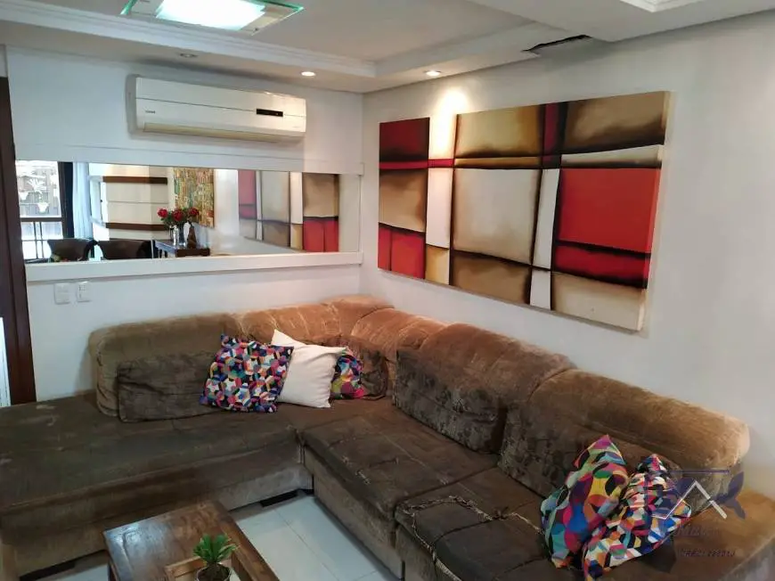 Foto 3 de Sobrado com 4 Quartos à venda, 205m² em Ipanema, Porto Alegre