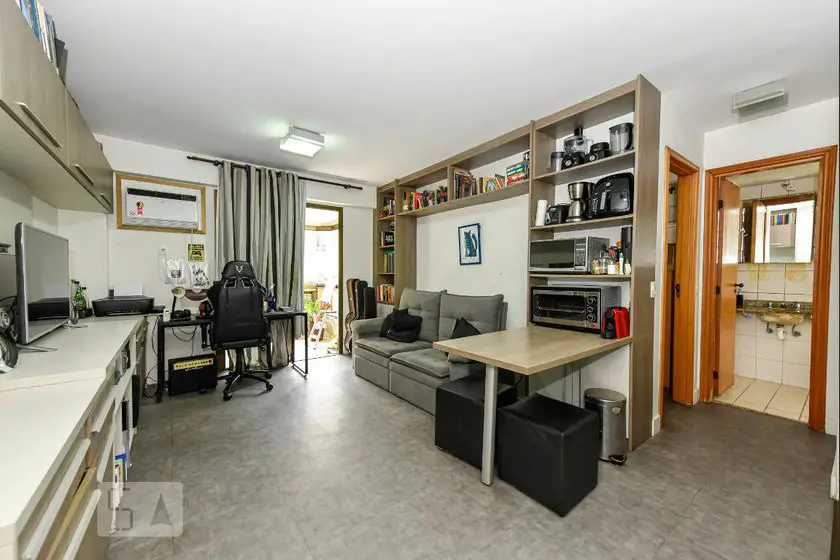 Foto 1 de Apartamento com 1 Quarto à venda, 44m² em Lagoa, Rio de Janeiro