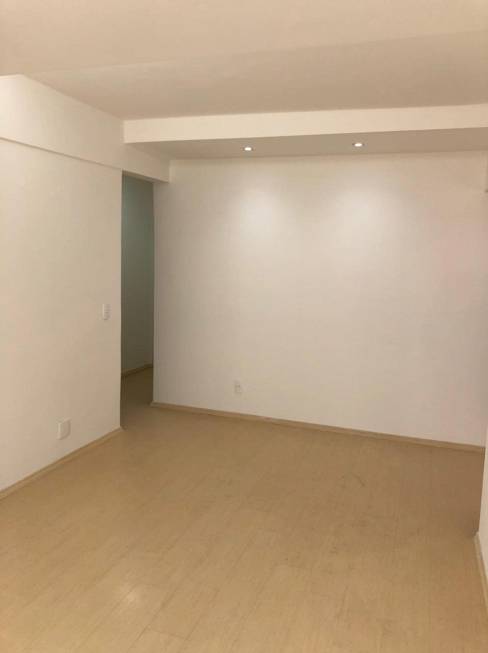 Foto 3 de Apartamento com 1 Quarto à venda, 65m² em Tanque, Rio de Janeiro