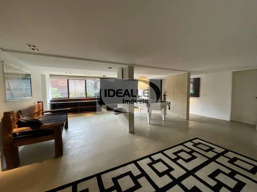 Foto 3 de Apartamento com 2 Quartos para alugar, 277m² em Água Verde, Curitiba