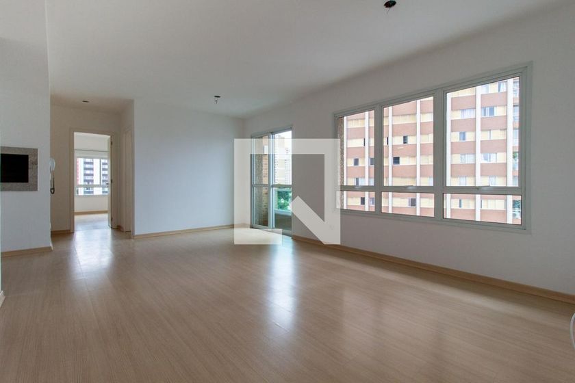 Foto 1 de Apartamento com 2 Quartos para alugar, 73m² em Água Verde, Curitiba
