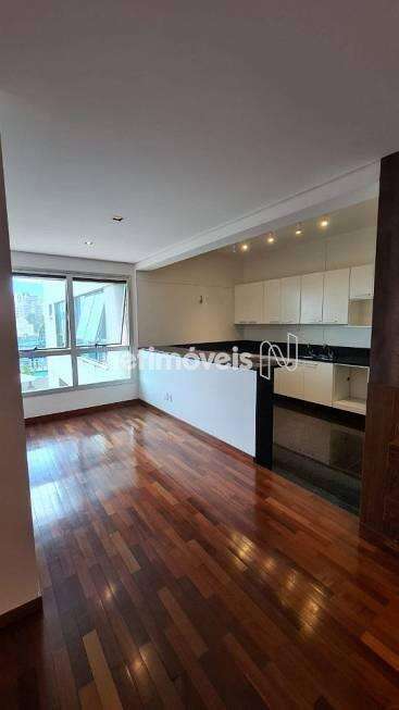 Foto 2 de Apartamento com 2 Quartos para alugar, 90m² em Belvedere, Belo Horizonte