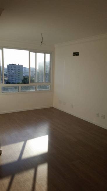 Foto 3 de Apartamento com 2 Quartos à venda, 68m² em Jardim Itú Sabará, Porto Alegre