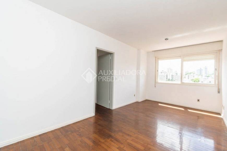 Foto 2 de Apartamento com 2 Quartos para alugar, 78m² em Rio Branco, Porto Alegre