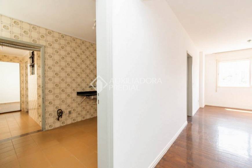 Foto 4 de Apartamento com 2 Quartos para alugar, 78m² em Rio Branco, Porto Alegre