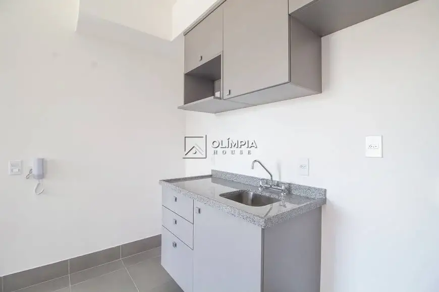 Foto 5 de Apartamento com 2 Quartos para alugar, 61m² em Vila Madalena, São Paulo