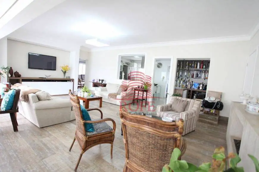 Foto 4 de Apartamento com 3 Quartos para alugar, 135m² em Campo Belo, São Paulo