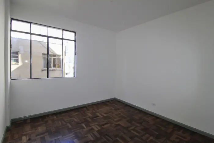 Foto 5 de Apartamento com 3 Quartos para alugar, 98m² em Centro, Curitiba
