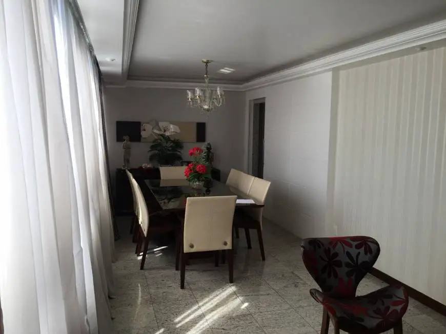Foto 4 de Apartamento com 3 Quartos à venda, 145m² em Icaraí, Niterói