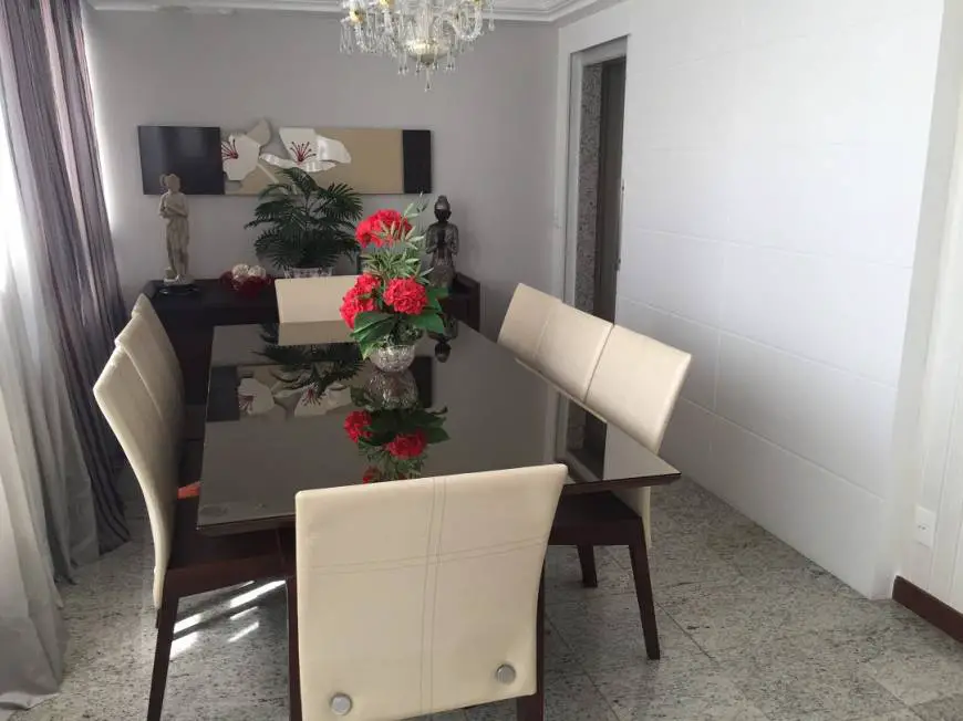 Foto 5 de Apartamento com 3 Quartos à venda, 145m² em Icaraí, Niterói