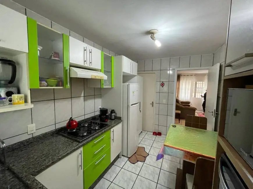 Foto 3 de Apartamento com 3 Quartos à venda, 68m² em Ponta de Baixo, São José