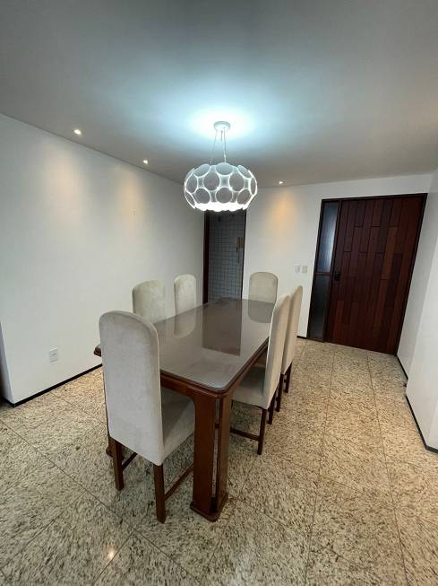 Foto 4 de Apartamento com 3 Quartos à venda, 144m² em Ponta Verde, Maceió
