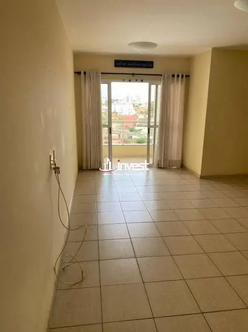 Foto 1 de Apartamento com 3 Quartos para alugar, 96m² em São Benedito, Uberaba