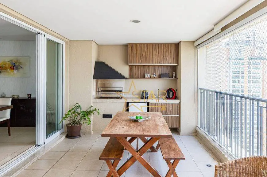 Foto 1 de Apartamento com 4 Quartos para venda ou aluguel, 223m² em Campo Belo, São Paulo
