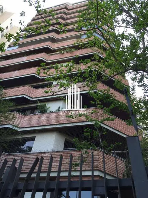 Foto 1 de Apartamento com 4 Quartos à venda, 370m² em Pacaembu, São Paulo
