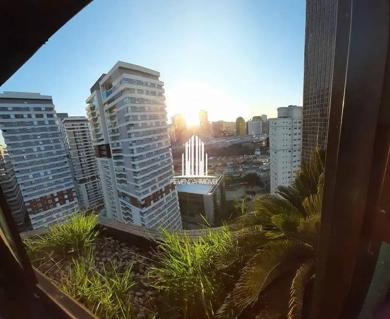 Foto 1 de Apartamento com 5 Quartos à venda, 202m² em Santo Amaro, São Paulo