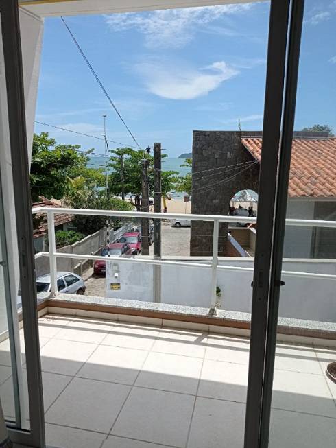 Foto 2 de Casa com 2 Quartos para alugar, 137m² em Centro, Balneário Piçarras