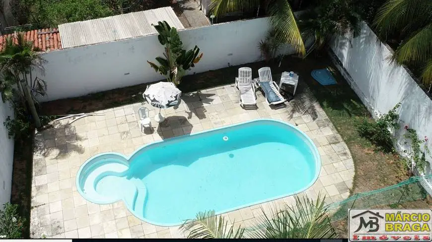 Foto 1 de Casa com 3 Quartos à venda, 250m² em Candelária, Natal