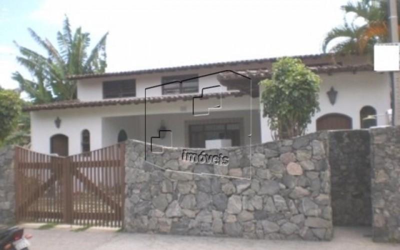 Foto 1 de Casa com 4 Quartos para alugar, 360m² em Barequecaba, São Sebastião