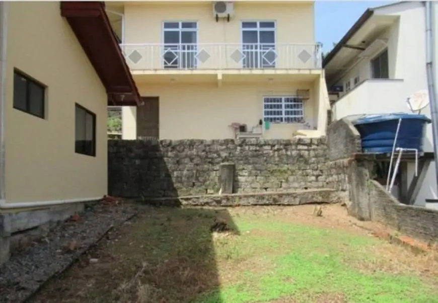 Foto 1 de Casa com 4 Quartos à venda, 175m² em Pantanal, Florianópolis