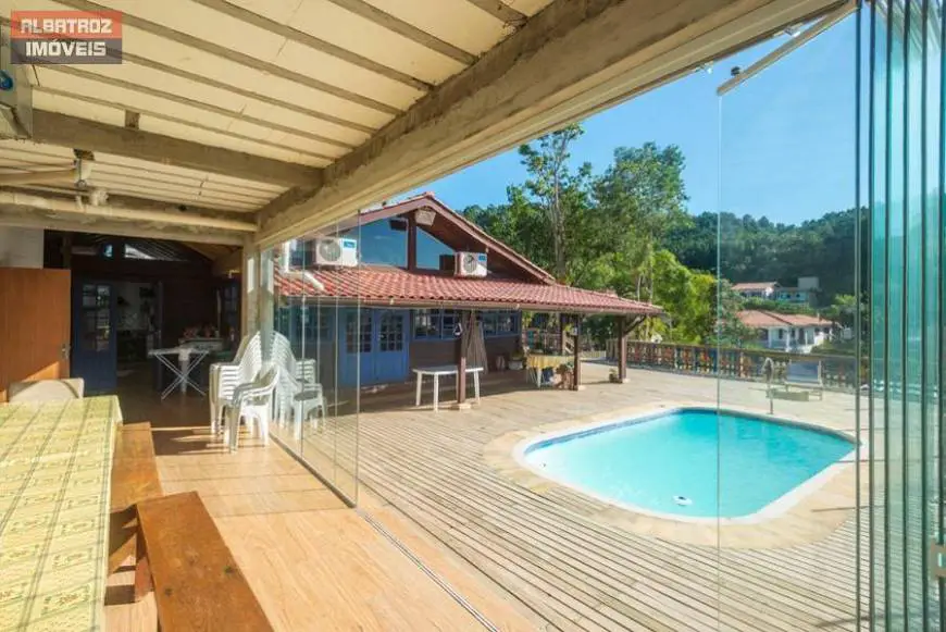Foto 1 de Casa com 5 Quartos à venda, 450m² em Canasvieiras, Florianópolis