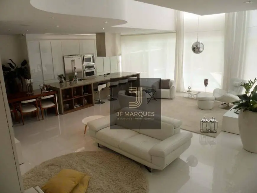 Foto 3 de Casa de Condomínio com 3 Quartos à venda, 440m² em Tamboré, Barueri