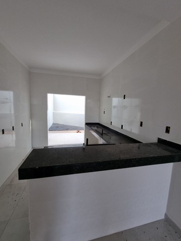 Foto 2 de Casa de Condomínio com 3 Quartos à venda, 82m² em Tubalina, Uberlândia