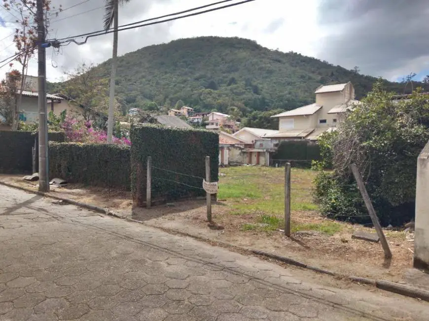 Foto 1 de Lote/Terreno à venda, 825m² em Sambaqui, Florianópolis