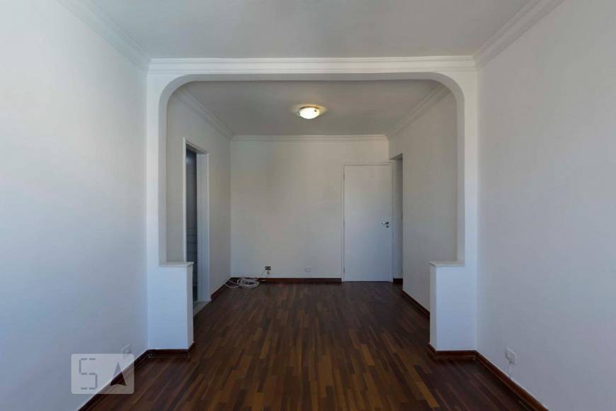 Foto 2 de Apartamento com 2 Quartos para alugar, 90m² em Aclimação, São Paulo