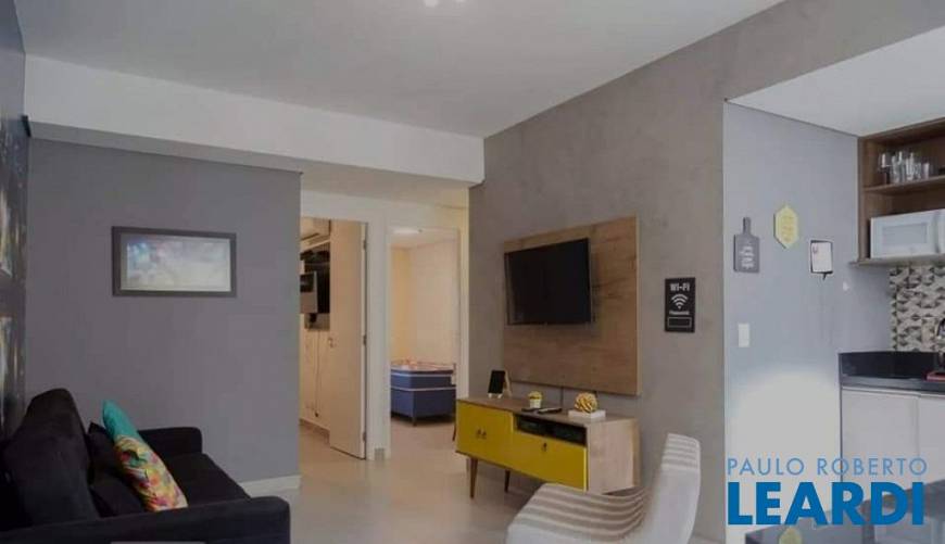 Foto 4 de Apartamento com 2 Quartos à venda, 46m² em Bela Vista, São Paulo
