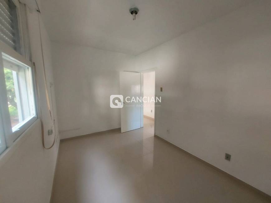 Foto 3 de Apartamento com 2 Quartos à venda, 48m² em Nossa Senhora de Lourdes, Santa Maria
