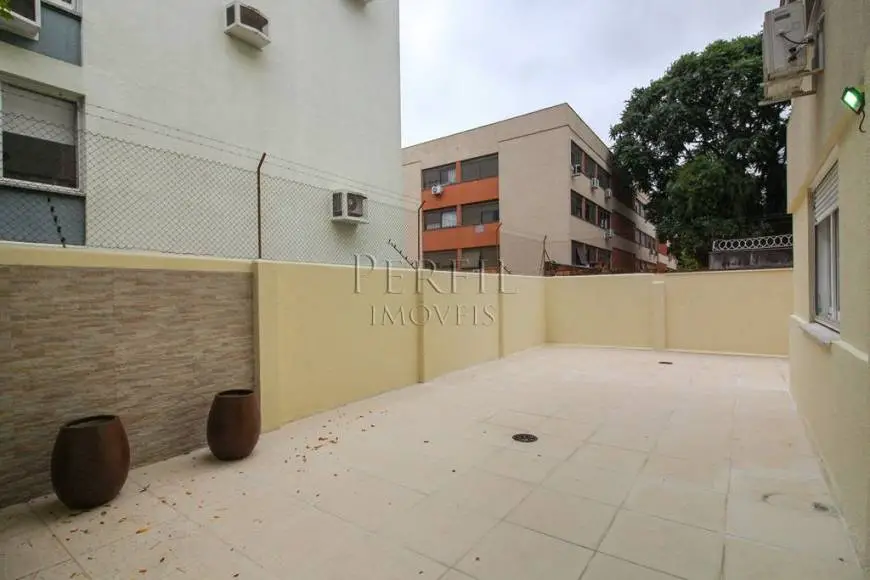 Foto 4 de Apartamento com 2 Quartos para alugar, 179m² em Santa Cecília, Porto Alegre