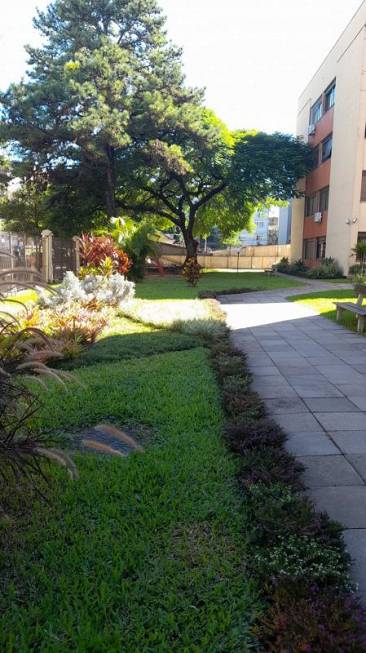 Foto 1 de Apartamento com 2 Quartos para alugar, 85m² em Santa Cecília, Porto Alegre