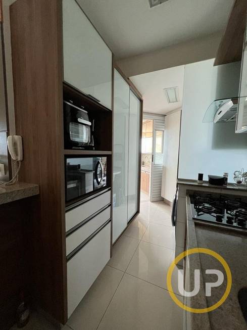 Foto 5 de Apartamento com 3 Quartos para alugar, 82m² em Santa Rosa, Londrina
