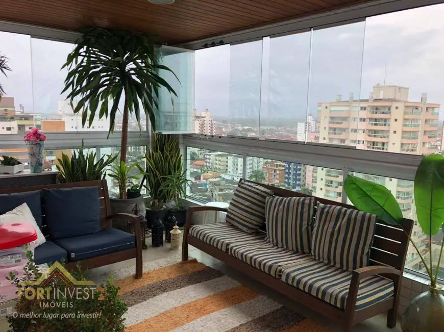 Foto 5 de Apartamento com 3 Quartos à venda, 142m² em Vila Assunção, Praia Grande