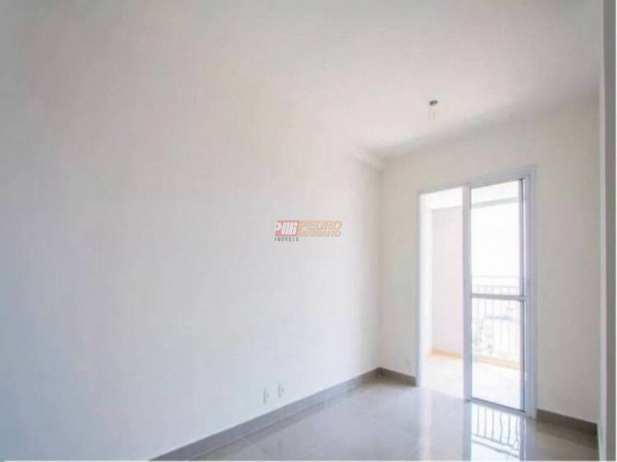 Foto 3 de Apartamento com 3 Quartos para alugar, 61m² em Vila Curuçá, Santo André