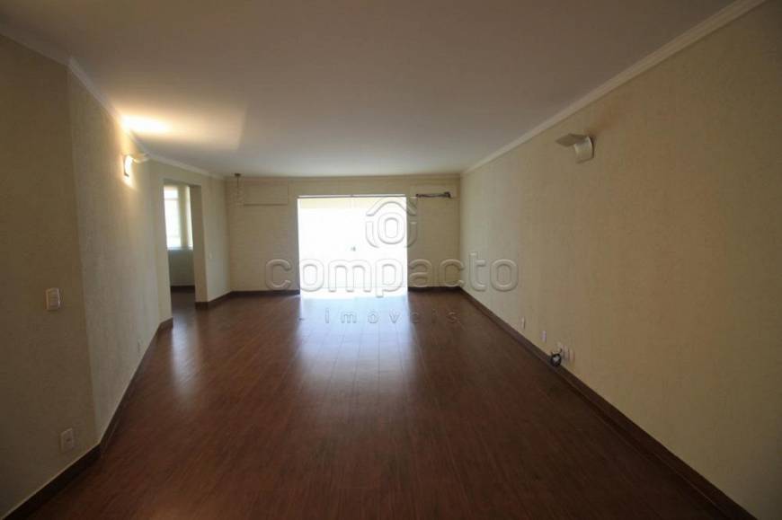 Foto 1 de Apartamento com 4 Quartos para alugar, 300m² em Centro, São José do Rio Preto