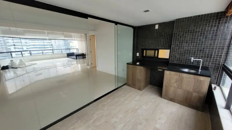 Foto 3 de Apartamento com 4 Quartos à venda, 226m² em Pituba, Salvador