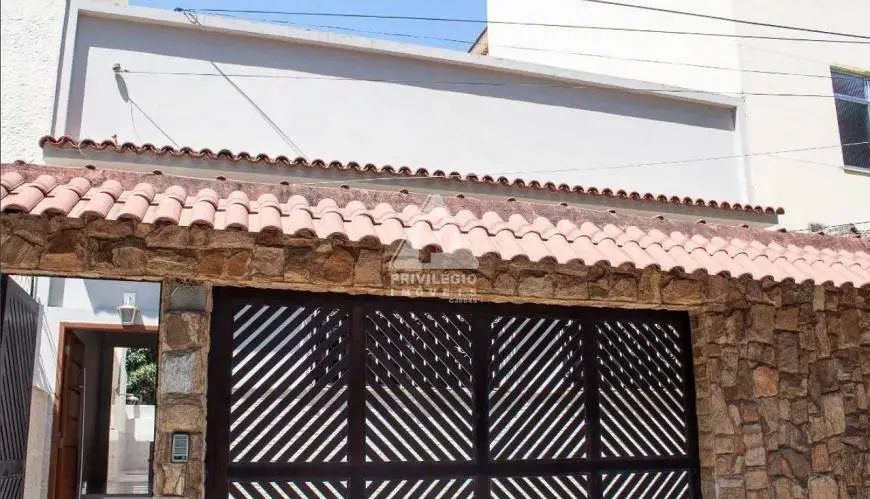 Foto 1 de Casa com 2 Quartos à venda, 144m² em Maracanã, Rio de Janeiro