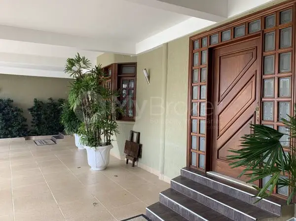 Foto 1 de Casa com 3 Quartos à venda, 350m² em Jardim América, Goiânia