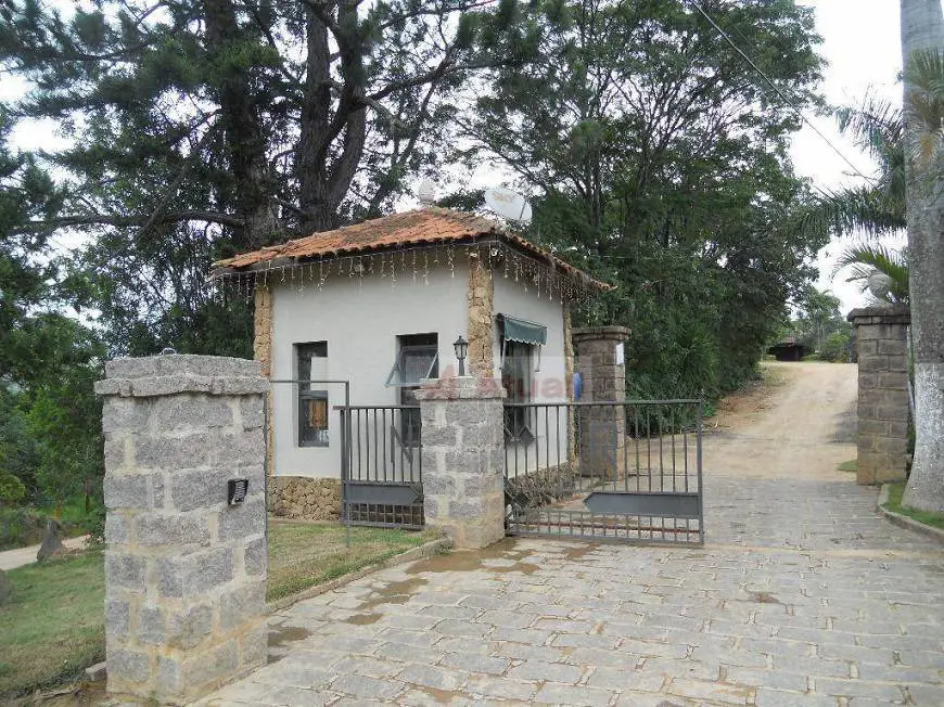 Foto 1 de Chácara com 2 Quartos à venda, 230m² em Jardim Náutico Represa, Pedreira