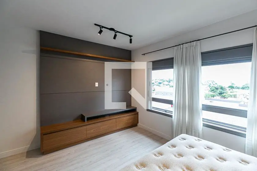 Foto 4 de Apartamento com 1 Quarto para alugar, 40m² em Rubem Berta, Porto Alegre