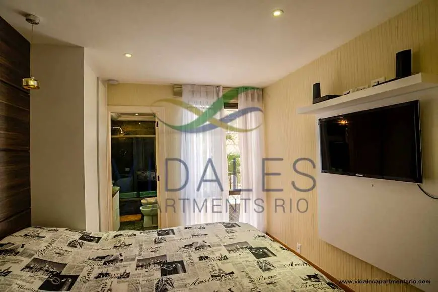 Foto 5 de Apartamento com 3 Quartos para alugar, 200m² em Leblon, Rio de Janeiro