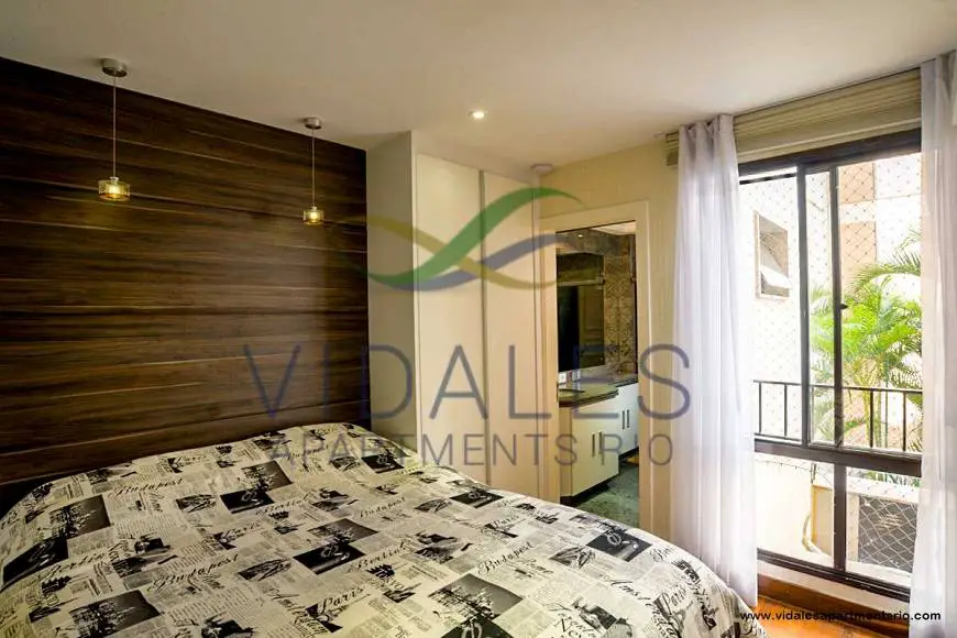 Foto 3 de Apartamento com 3 Quartos para alugar, 200m² em Leblon, Rio de Janeiro