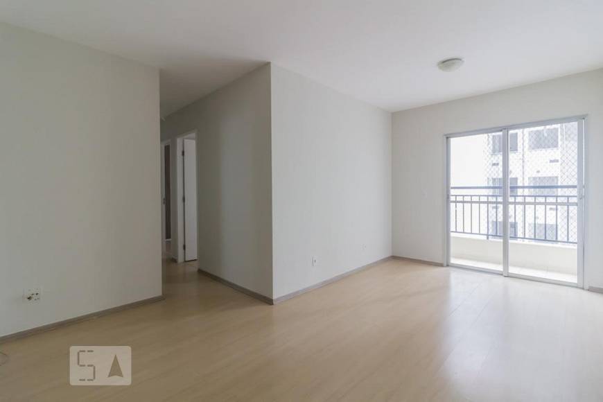 Foto 1 de Apartamento com 3 Quartos para alugar, 65m² em Picanço, Guarulhos