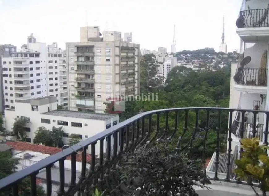 Foto 2 de Apartamento com 4 Quartos à venda, 207m² em Sumarezinho, São Paulo