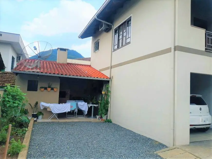Foto 5 de Casa com 1 Quarto à venda, 185m² em Vila Lalau, Jaraguá do Sul