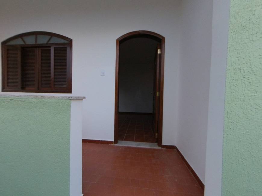 Foto 5 de Casa com 1 Quarto para alugar, 200m² em  Vila Valqueire, Rio de Janeiro
