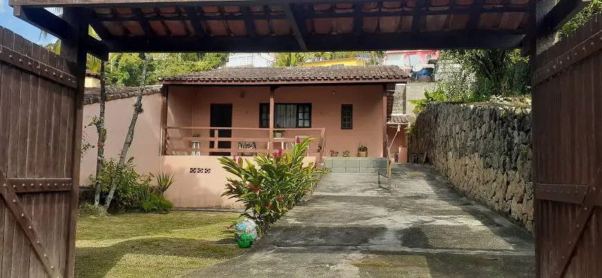 Foto 2 de Casa com 2 Quartos à venda, 88m² em Barra Velha, Ilhabela