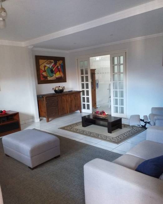 Foto 1 de Casa com 2 Quartos à venda, 139m² em Residencial Tatetuba, São José dos Campos